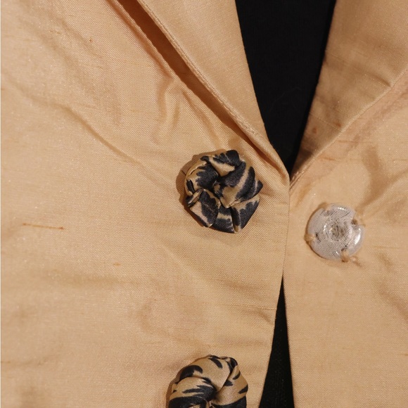 Coat - Picture 3 of 8